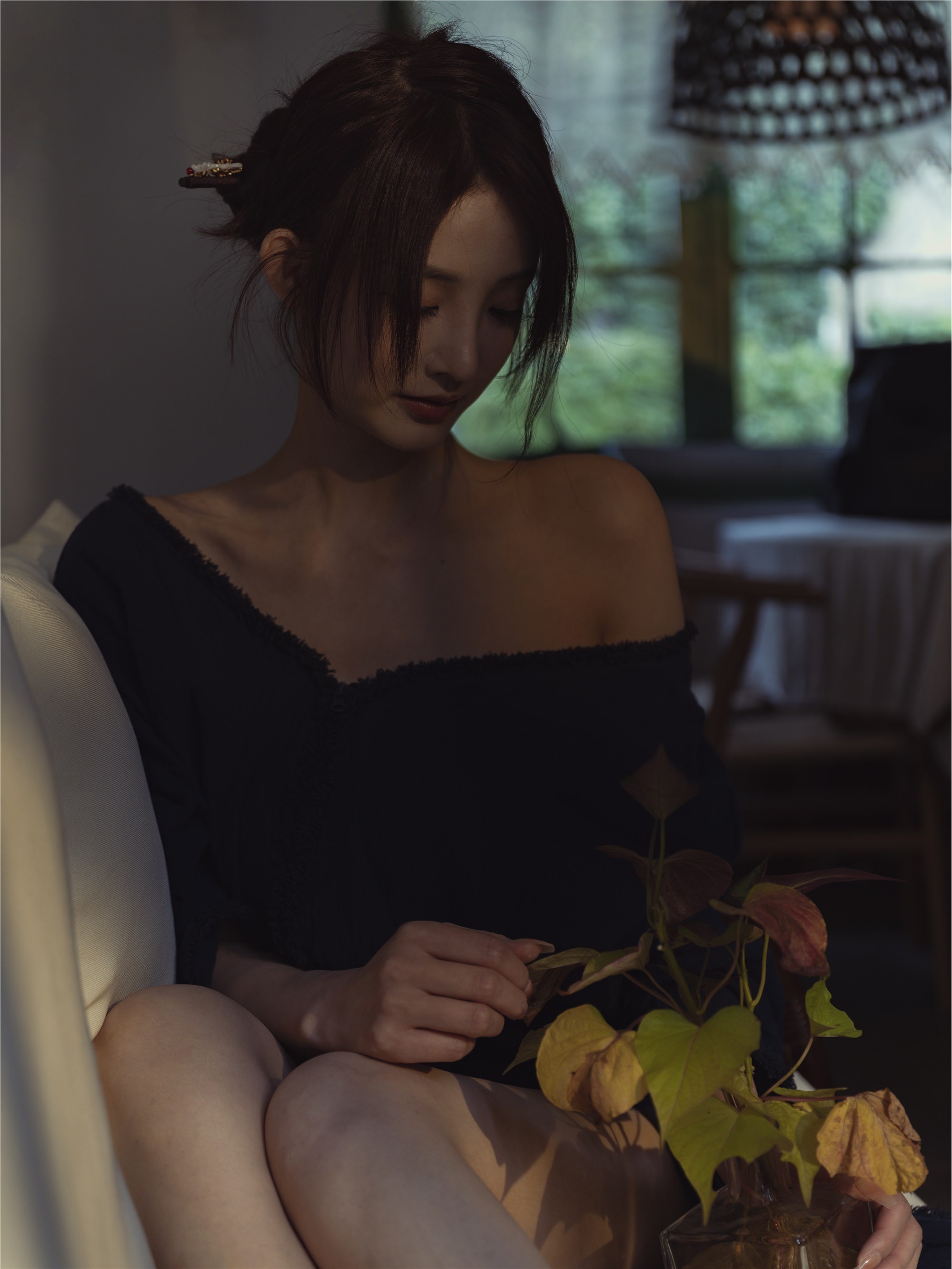 YITUYU艺图语 2025.01.19 金秋会凋谢 文文子